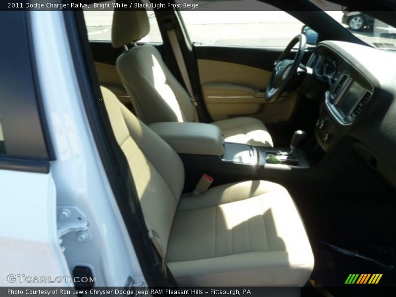 Bright White / Black/Light Frost Beige 2011 Dodge Charger Rallye