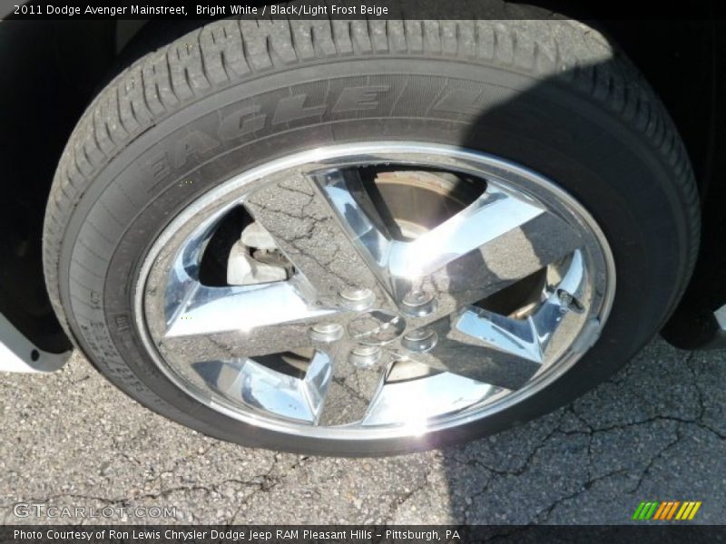 Bright White / Black/Light Frost Beige 2011 Dodge Avenger Mainstreet