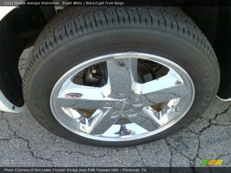 Bright White / Black/Light Frost Beige 2011 Dodge Avenger Mainstreet