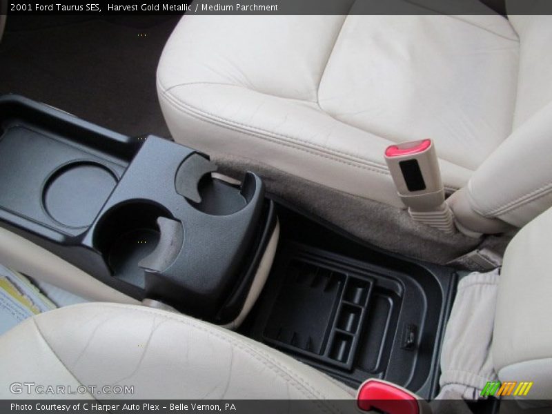 Harvest Gold Metallic / Medium Parchment 2001 Ford Taurus SES