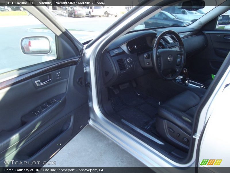 Radiant Silver Metallic / Ebony 2011 Cadillac DTS Premium