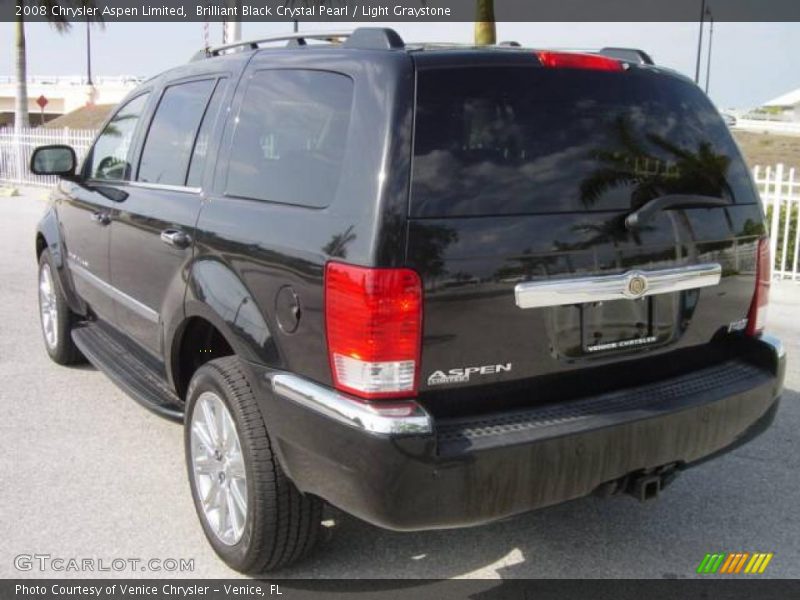 Brilliant Black Crystal Pearl / Light Graystone 2008 Chrysler Aspen Limited