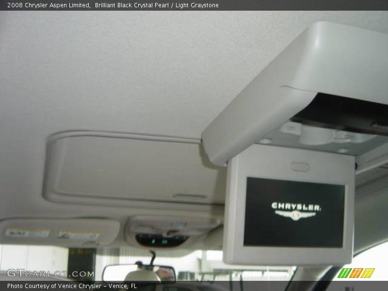 Brilliant Black Crystal Pearl / Light Graystone 2008 Chrysler Aspen Limited