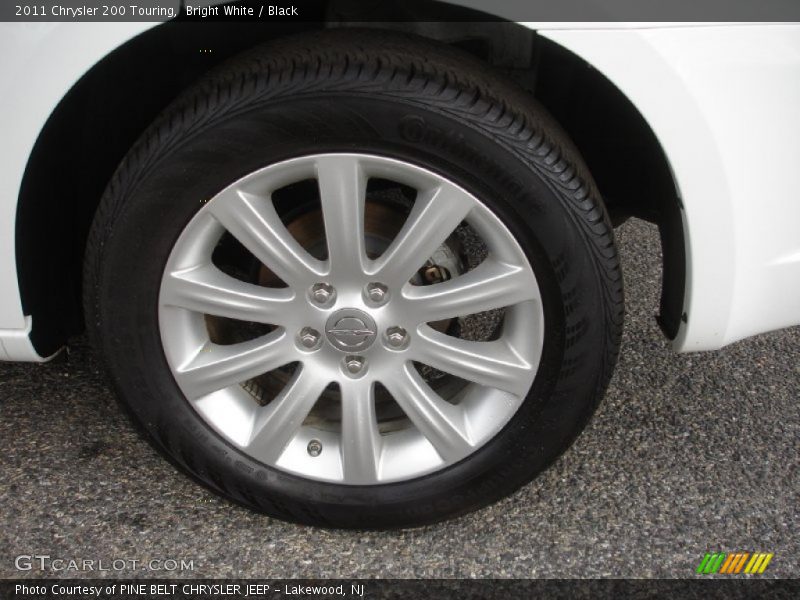 Bright White / Black 2011 Chrysler 200 Touring