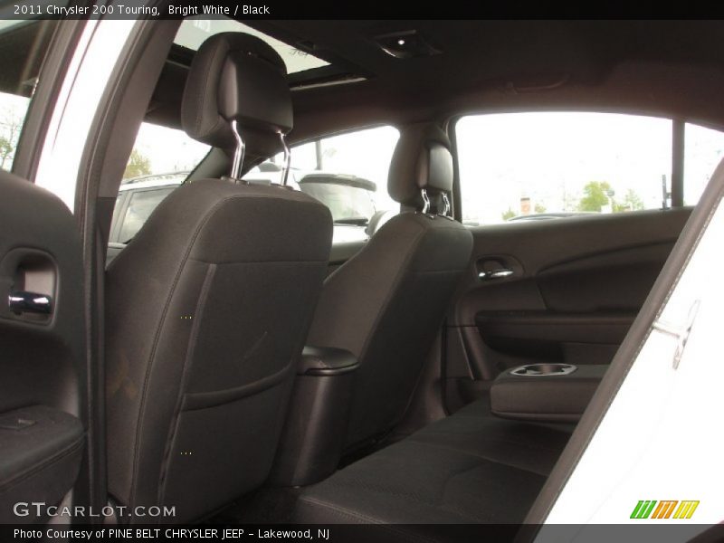 Bright White / Black 2011 Chrysler 200 Touring