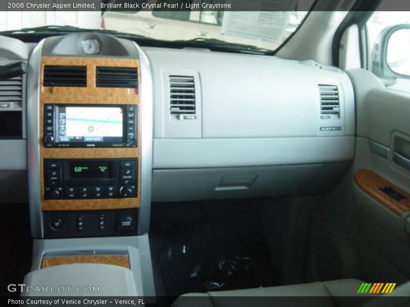 Brilliant Black Crystal Pearl / Light Graystone 2008 Chrysler Aspen Limited