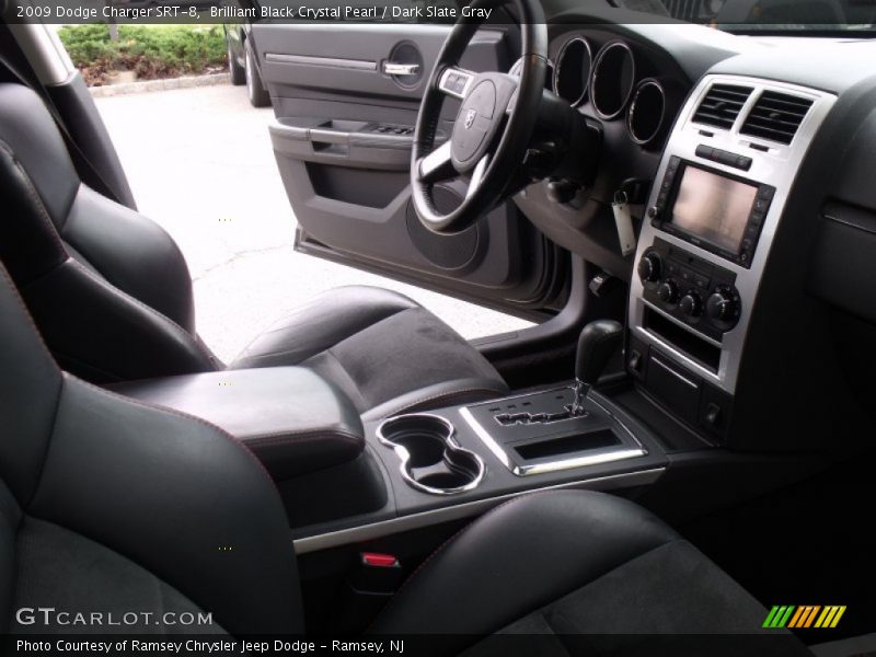 Brilliant Black Crystal Pearl / Dark Slate Gray 2009 Dodge Charger SRT-8