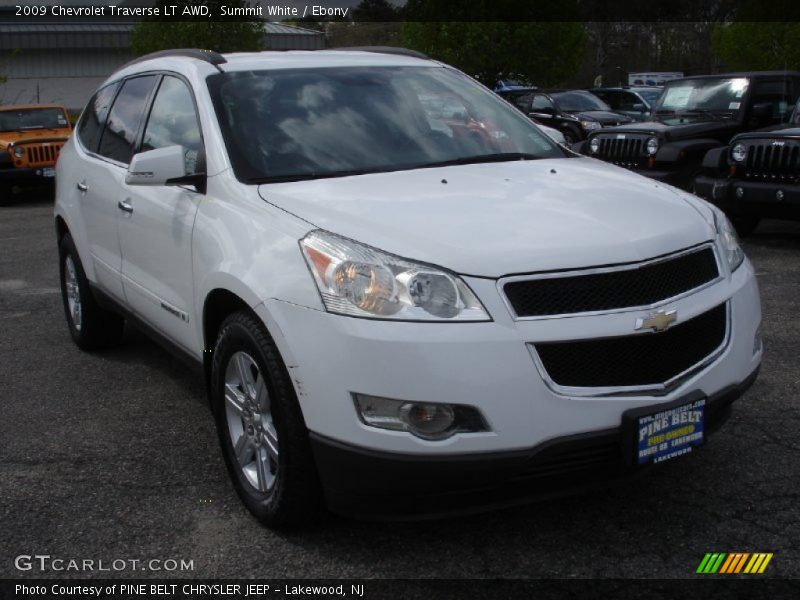 Summit White / Ebony 2009 Chevrolet Traverse LT AWD