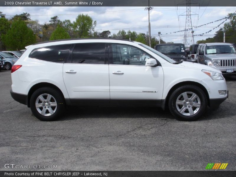 Summit White / Ebony 2009 Chevrolet Traverse LT AWD