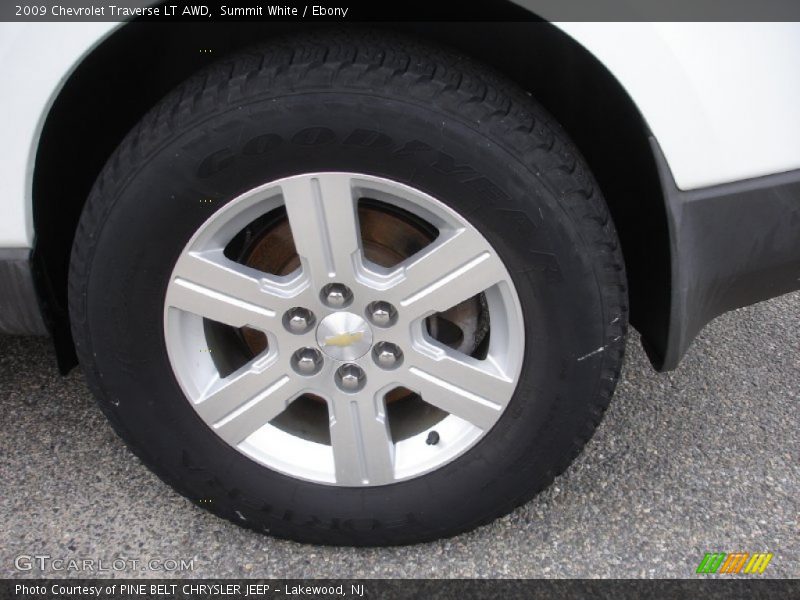 Summit White / Ebony 2009 Chevrolet Traverse LT AWD