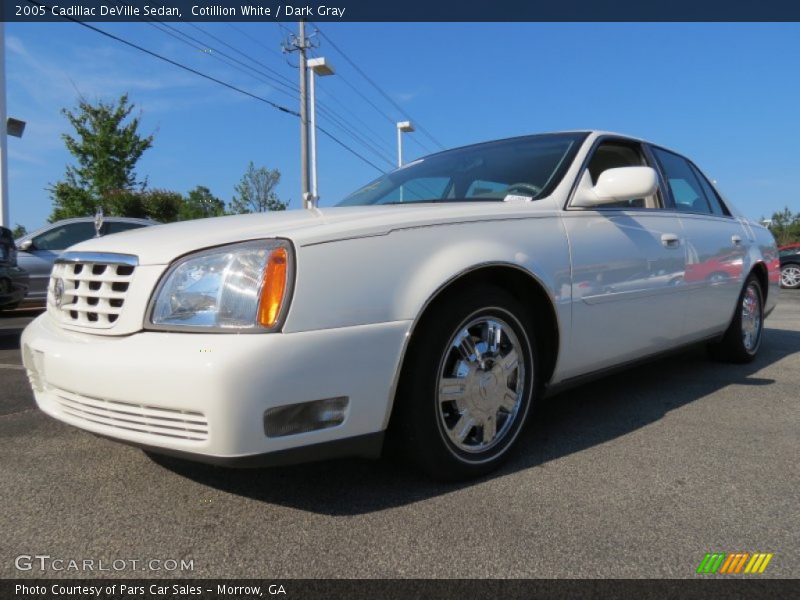 Cotillion White / Dark Gray 2005 Cadillac DeVille Sedan