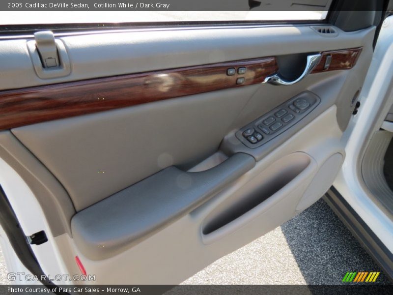 Cotillion White / Dark Gray 2005 Cadillac DeVille Sedan