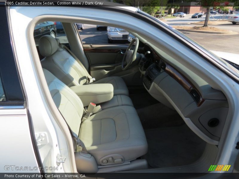 Cotillion White / Dark Gray 2005 Cadillac DeVille Sedan