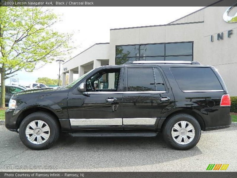 Black / Charcoal Black 2009 Lincoln Navigator 4x4