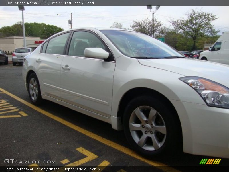 Winter Frost Pearl / Blond 2009 Nissan Altima 2.5 SL