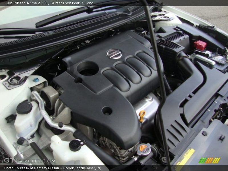 Winter Frost Pearl / Blond 2009 Nissan Altima 2.5 SL