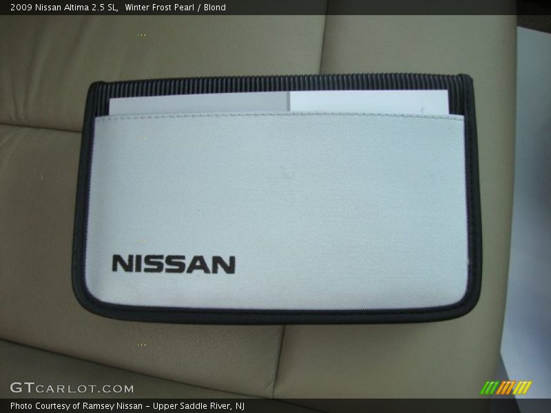 Winter Frost Pearl / Blond 2009 Nissan Altima 2.5 SL