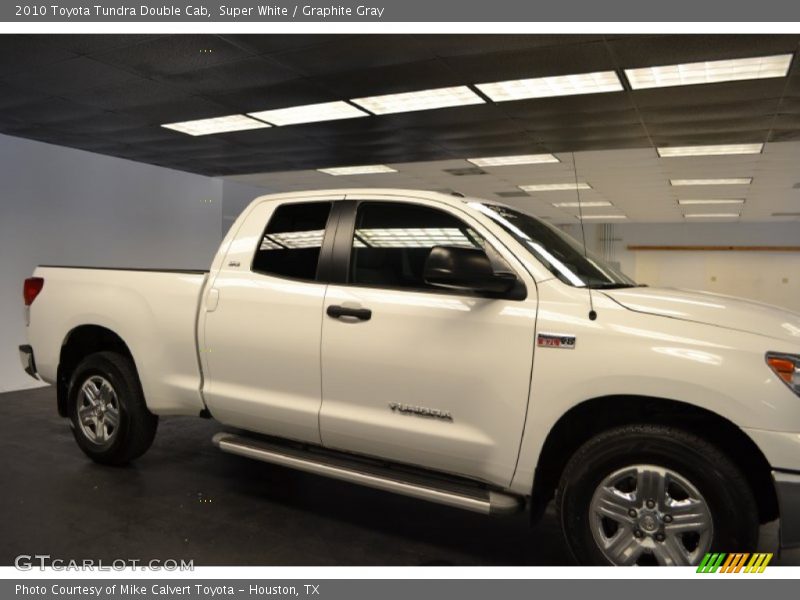 Super White / Graphite Gray 2010 Toyota Tundra Double Cab