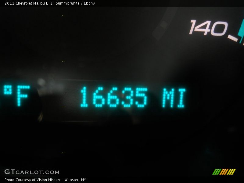 Summit White / Ebony 2011 Chevrolet Malibu LTZ