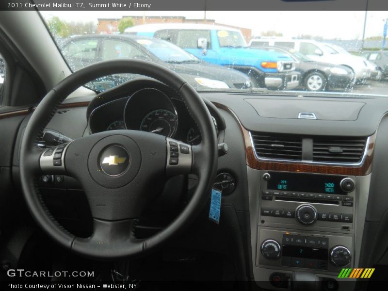 Summit White / Ebony 2011 Chevrolet Malibu LTZ