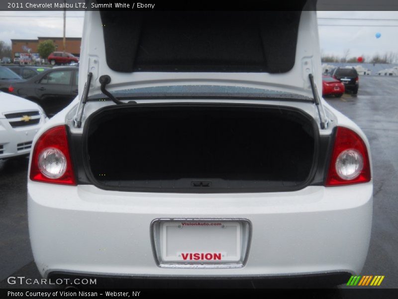 Summit White / Ebony 2011 Chevrolet Malibu LTZ