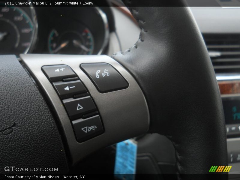 Summit White / Ebony 2011 Chevrolet Malibu LTZ