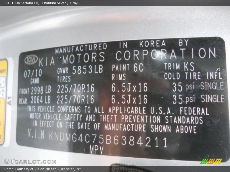 Titanium Silver / Gray 2011 Kia Sedona LX