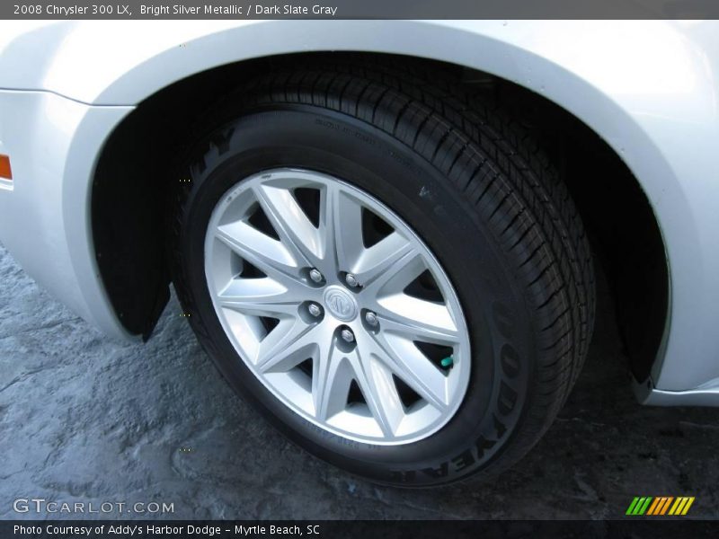 Bright Silver Metallic / Dark Slate Gray 2008 Chrysler 300 LX