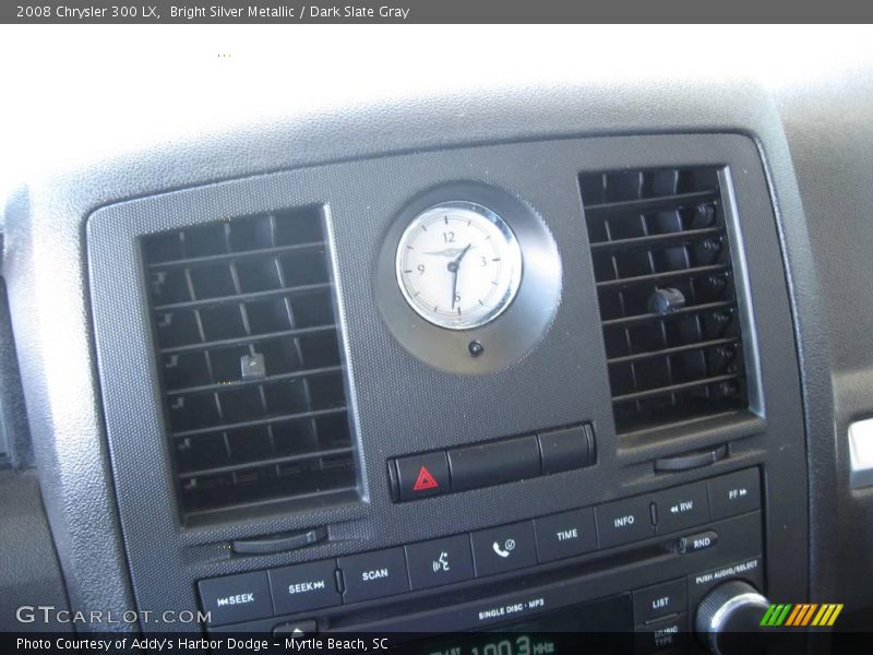 Bright Silver Metallic / Dark Slate Gray 2008 Chrysler 300 LX