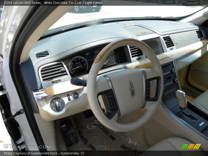 White Chocolate Tri-Coat / Light Camel 2009 Lincoln MKS Sedan