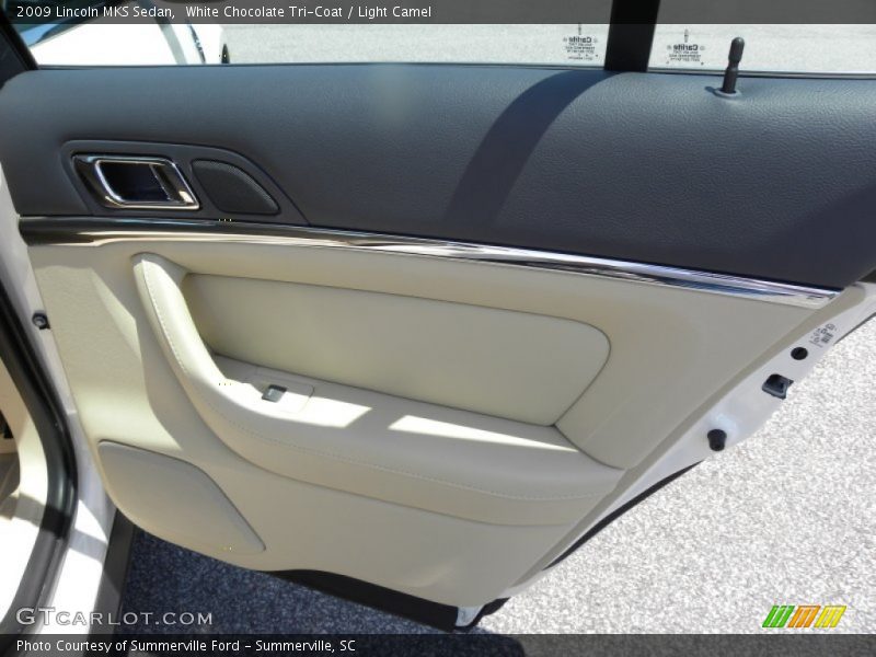White Chocolate Tri-Coat / Light Camel 2009 Lincoln MKS Sedan