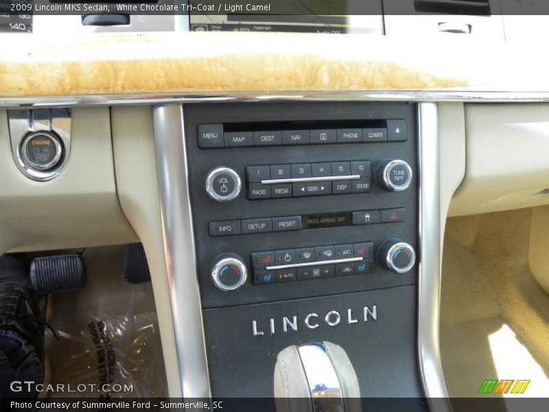 White Chocolate Tri-Coat / Light Camel 2009 Lincoln MKS Sedan
