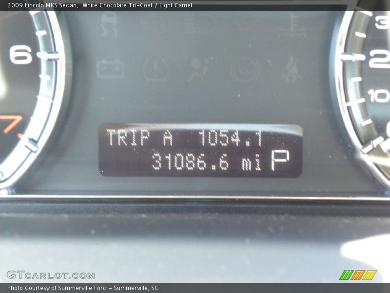 White Chocolate Tri-Coat / Light Camel 2009 Lincoln MKS Sedan