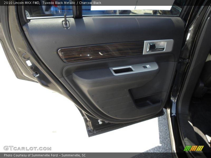 Tuxedo Black Metallic / Charcoal Black 2010 Lincoln MKX FWD