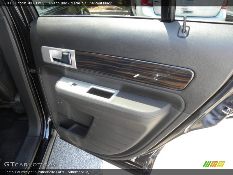 Tuxedo Black Metallic / Charcoal Black 2010 Lincoln MKX FWD