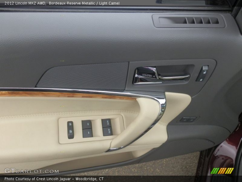 Bordeaux Reserve Metallic / Light Camel 2012 Lincoln MKZ AWD