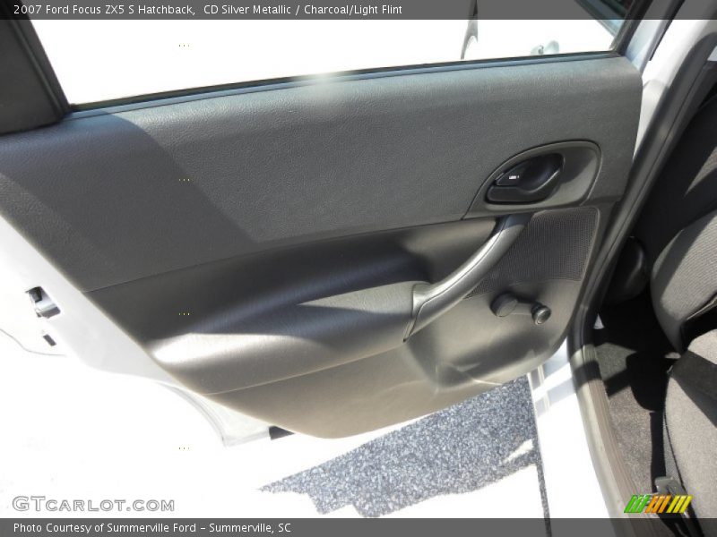 CD Silver Metallic / Charcoal/Light Flint 2007 Ford Focus ZX5 S Hatchback