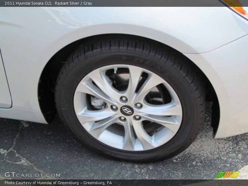 Radiant Silver / Gray 2011 Hyundai Sonata GLS