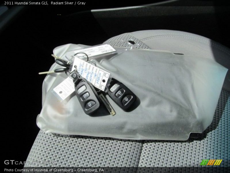 Radiant Silver / Gray 2011 Hyundai Sonata GLS
