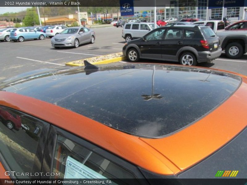 Vitamin C / Black 2012 Hyundai Veloster