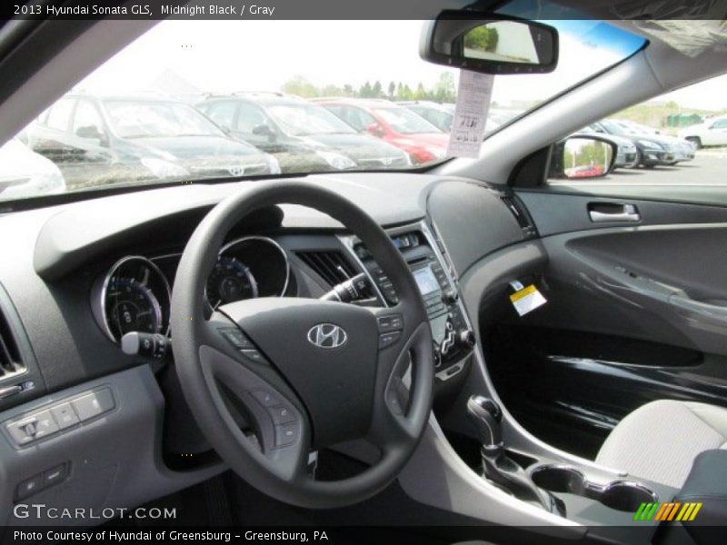 Midnight Black / Gray 2013 Hyundai Sonata GLS