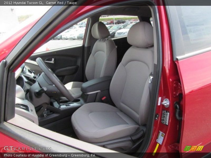 Garnet Red / Taupe 2012 Hyundai Tucson GL