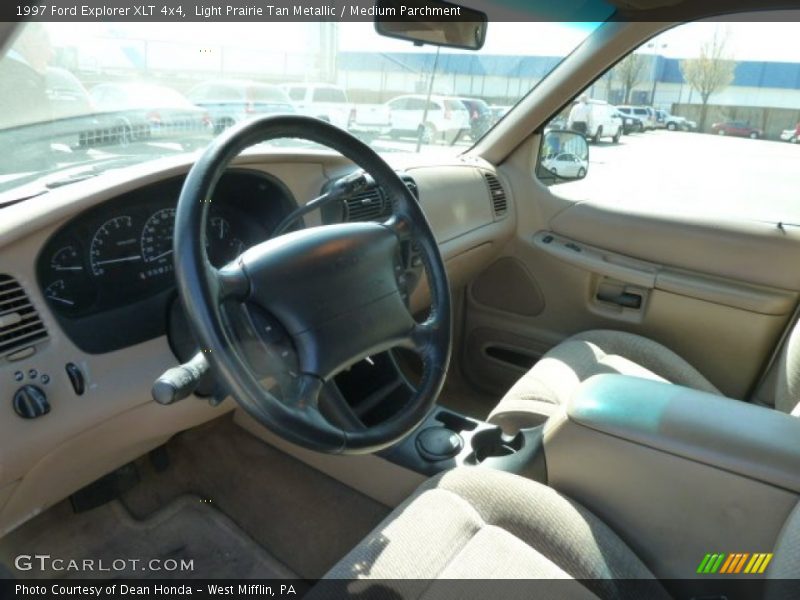 Light Prairie Tan Metallic / Medium Parchment 1997 Ford Explorer XLT 4x4