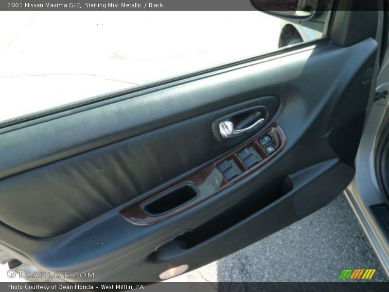 Sterling Mist Metallic / Black 2001 Nissan Maxima GLE