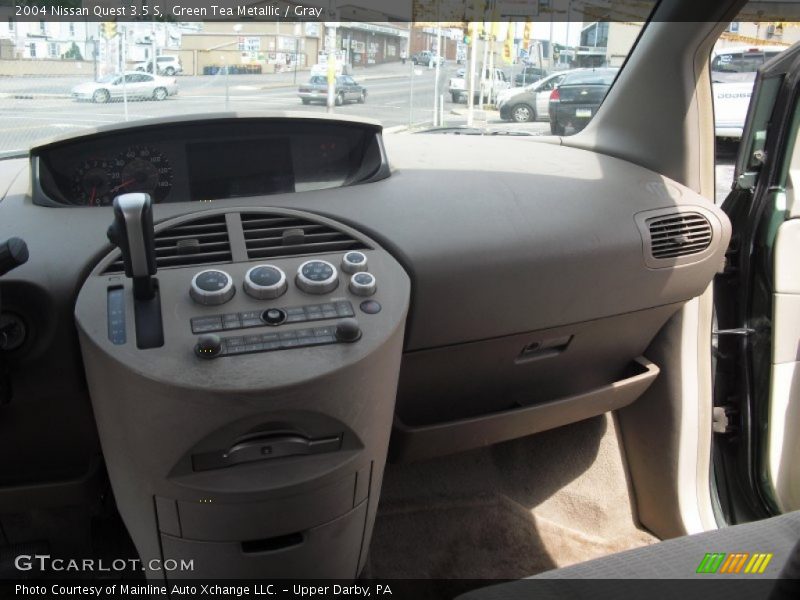 Green Tea Metallic / Gray 2004 Nissan Quest 3.5 S