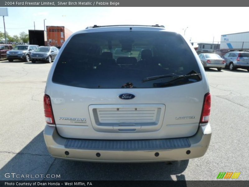 Silver Birch Metallic / Pebble Beige 2004 Ford Freestar Limited