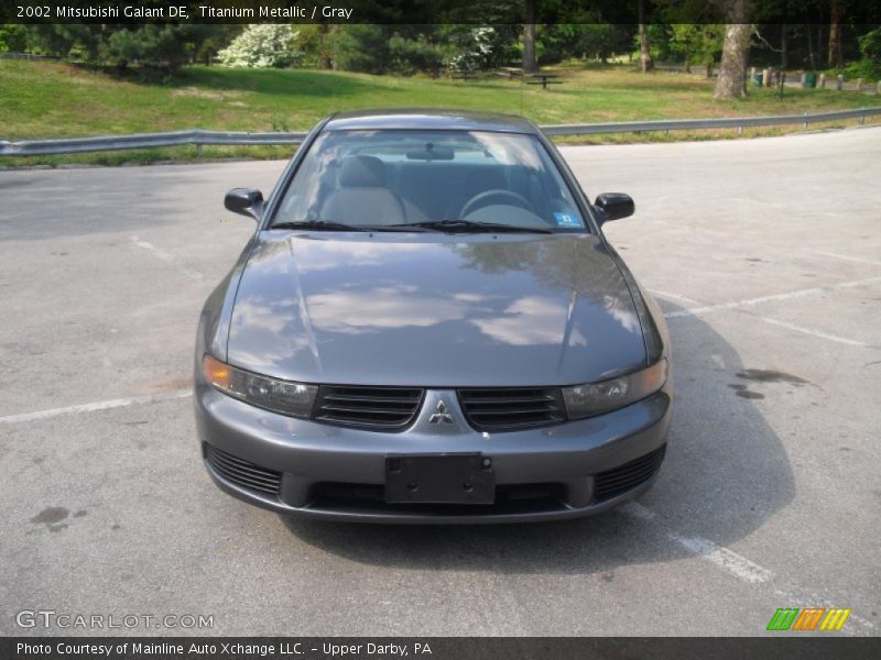 Titanium Metallic / Gray 2002 Mitsubishi Galant DE