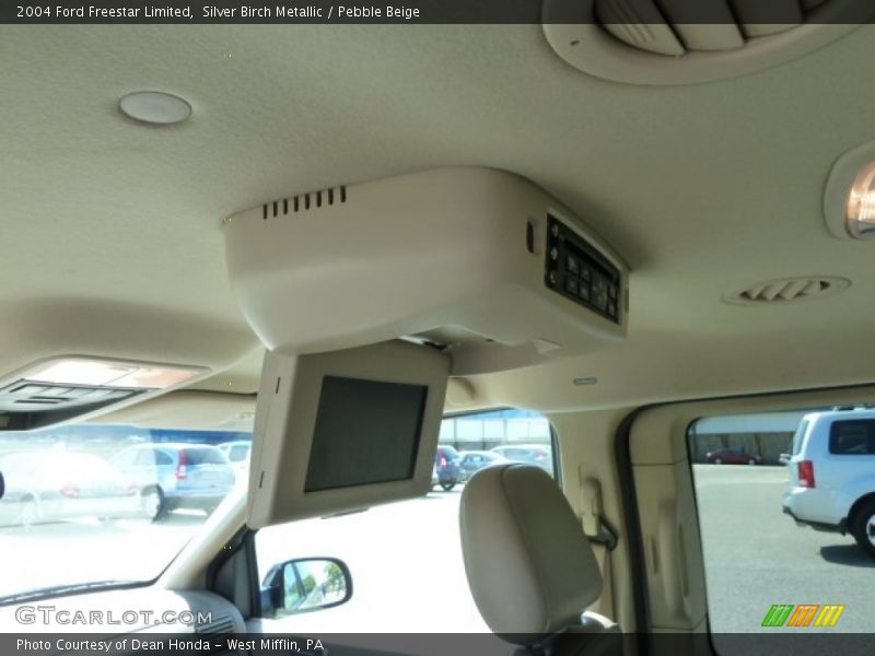 Silver Birch Metallic / Pebble Beige 2004 Ford Freestar Limited