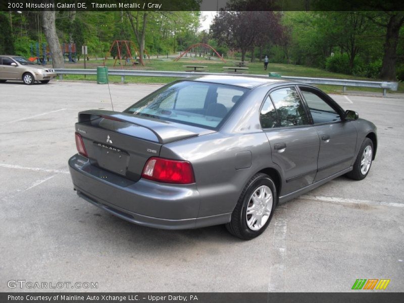 Titanium Metallic / Gray 2002 Mitsubishi Galant DE