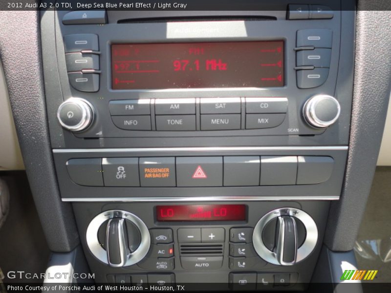 Deep Sea Blue Pearl Effect / Light Gray 2012 Audi A3 2.0 TDI